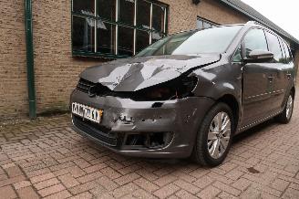 škoda dodávky Volkswagen Touran 1.6 TDi Comfortline BlueMotion 2014/2