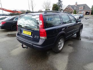 damaged commercial vehicles Volvo Xc-70 2.5 T 2003/3