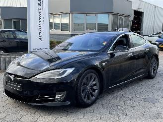 damaged scooters Tesla Model S 75D 4WD AUTOMAAT 2019/4