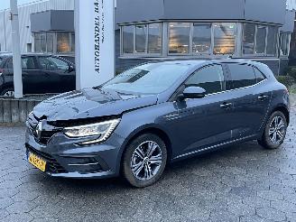 damaged commercial vehicles Renault Mégane 1.3 TCe Intens 2022/1