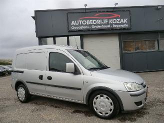 damaged commercial vehicles Opel Combo 1.3 CDTi Base AIRCO NIEUWE APK 2010/2