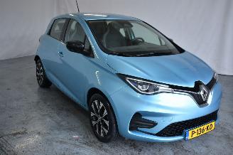 Vaurioauto  commercial vehicles Renault Zoé R110 Life Carshare 52Kwh 2022/2