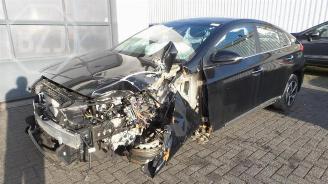 Salvage car Hyundai Ioniq  2019/2