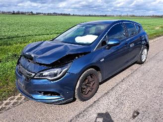 danneggiata veicoli commerciali Opel Astra K 1.0 12V 2016/3