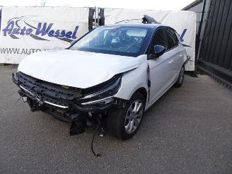 danneggiata veicoli commerciali Opel Corsa 1.2 Elegance 2022/5