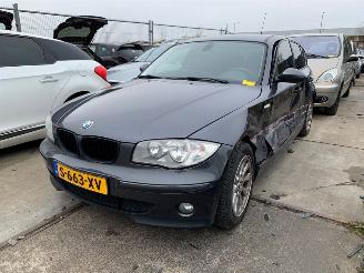 škoda dodávky BMW 1-serie  2005/9