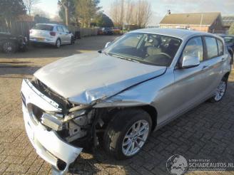 skadebil vrachtwagen BMW 1-serie 116d 2014/9