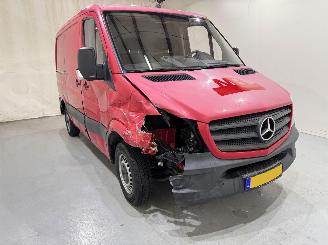 damaged trucks Mercedes Sprinter 211 CDI 325 2016/7