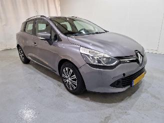 Vaurioauto  motor cycles Renault Clio Estate 0.9 TCe Night&day 66kW 2014/5