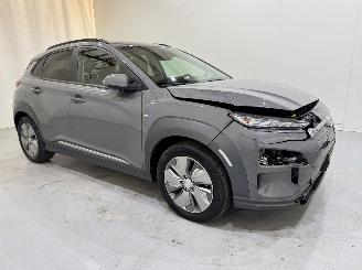 uszkodzony samochody osobowe Hyundai Kona EV Electric 64kWh Aut 2020/12