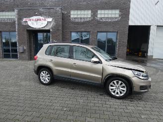 dommages fourgonnettes/vécules utilitaires Volkswagen Tiguan 1.4 TSI CON. SERIES 2016/6