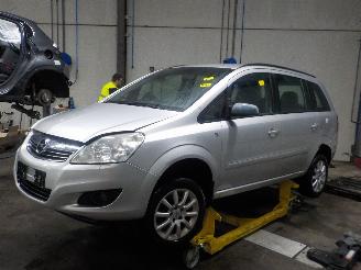 Auto incidentate Opel Zafira Zafira (M75) MPV 1.8 16V Ecotec (Z18XER(Euro 4)) [103kW]  (07-2005/04-=
2015) 2008/1