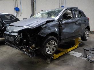 Voiture accidenté Hyundai I-20 i20 (GBB) Hatchback 1.2i 16V (G4LA) [62kW]  (11-2014/08-2020) 2016/4