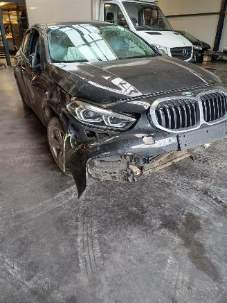 damaged commercial vehicles BMW Master 116i www.midelo-onderdelen.nl 2023/1