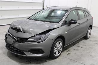 disassembly passenger cars Opel Astra  2021/4