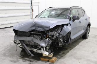 damaged passenger cars Volvo XC40 XC 40 2023/2