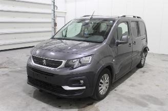 disassembly commercial vehicles Peugeot Rifter  2019/2