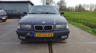 škoda dodávky BMW 3-serie 3 serie Compact (E36/5) Hatchback 316i (M43-B19(194E1)) [77kW]  (12-1998/08-2000) 2000/9