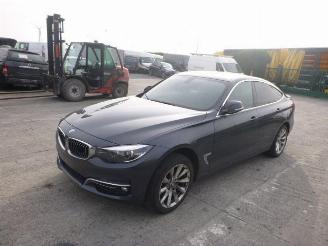 Gebrauchtwagen PKW BMW 3-serie 318D 2019/9
